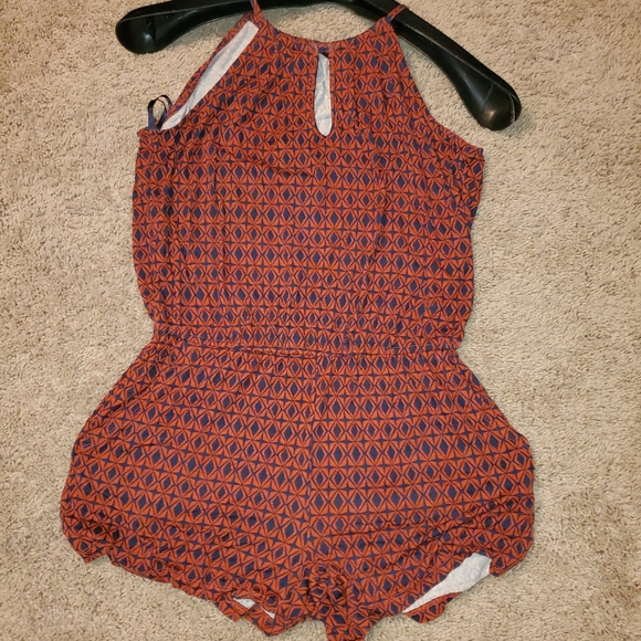 Banana Republic Dresses & Skirts - Romper with pockets